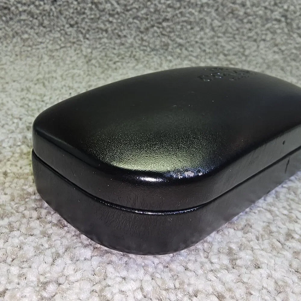 COACH New York Gloss‎ Black Sunglasses Clamshell HARD CASE ONLY - Large